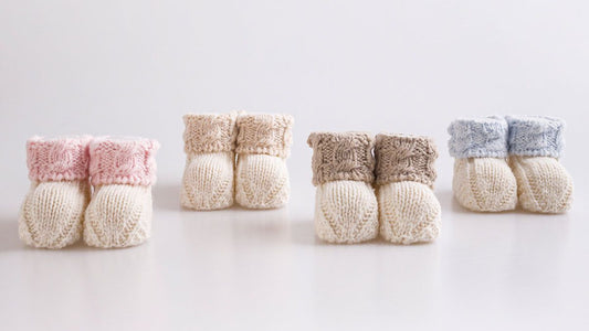 Gebreide slof in cadeaudoos