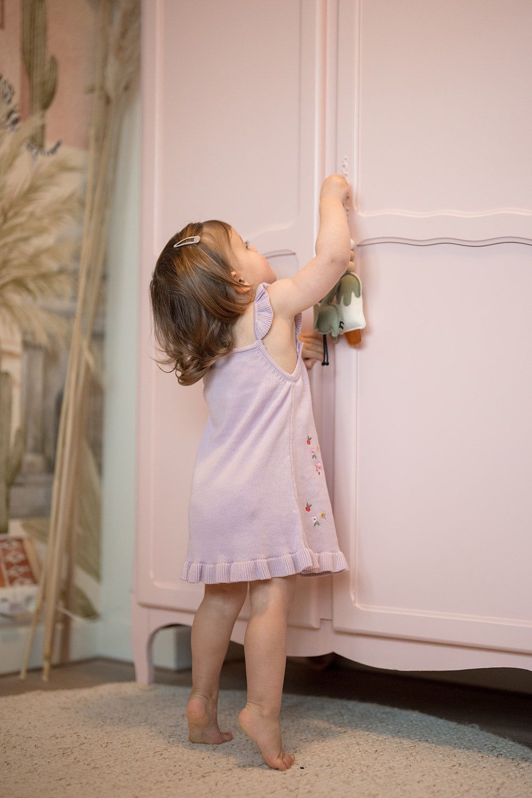 Gebreide lila jurkje